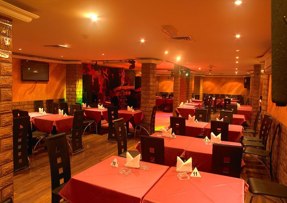 restaurant cafeteria