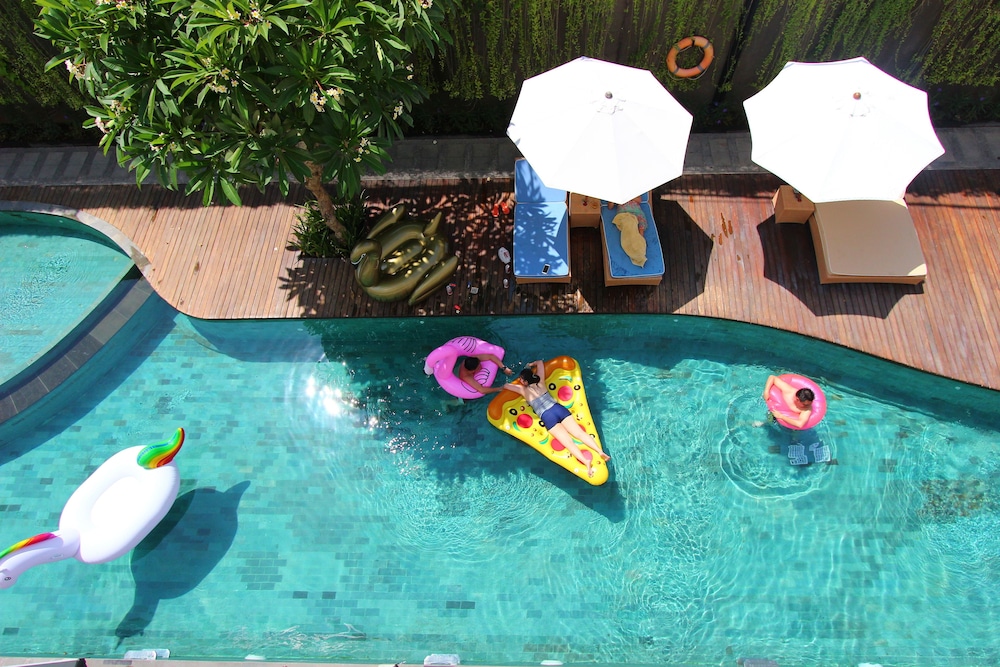 Ossotel Legian Bali 3/51