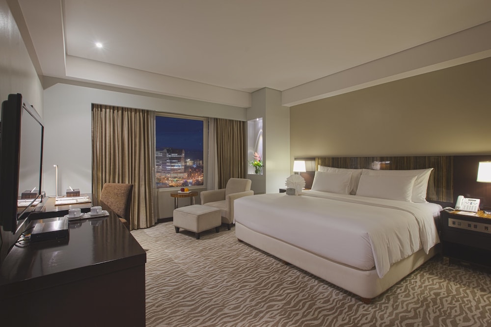 Acacia Hotel Manila 11/54