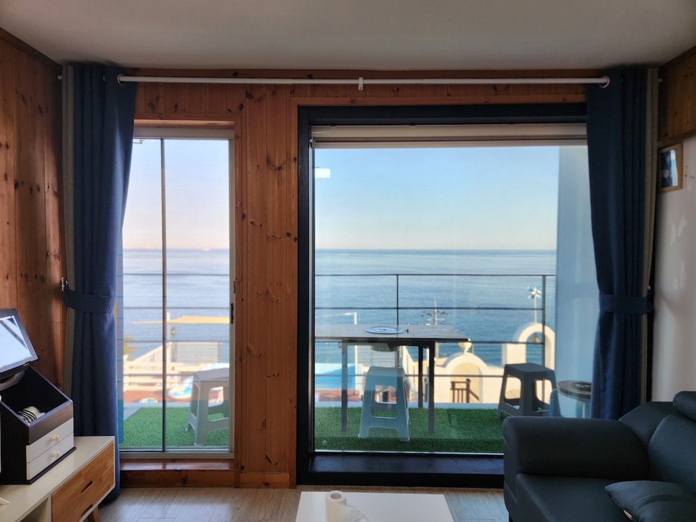 Namhae Santorini N Pension 14/50