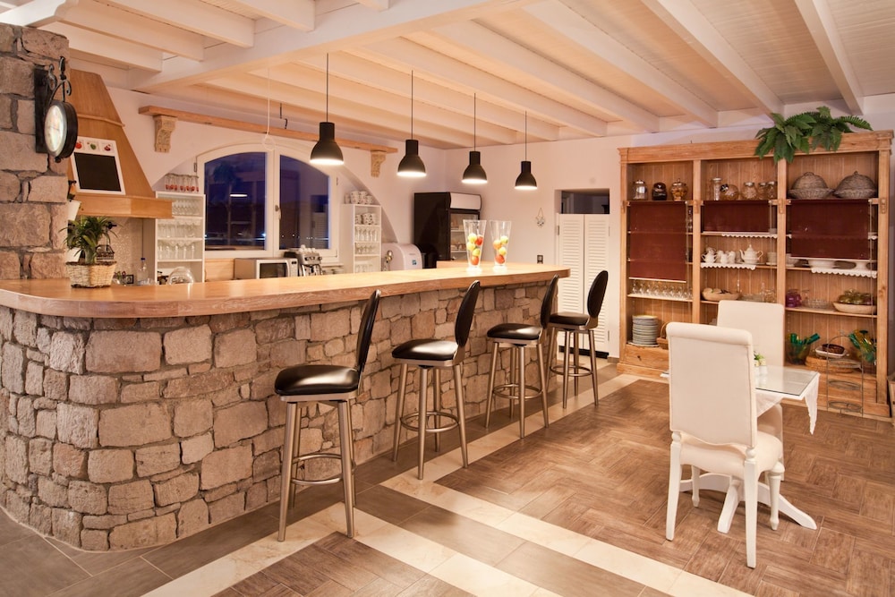 Miland Suites 45/74