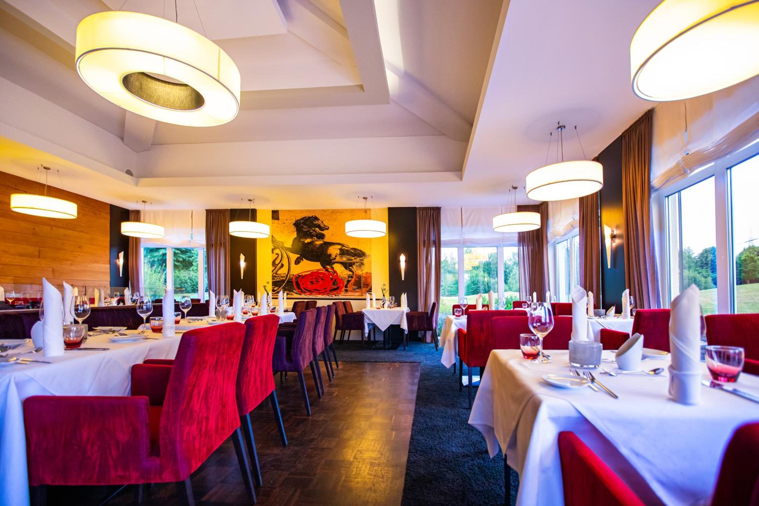 Gut Heckenhof Hotel & Golfresort an der Sieg GmbH & Co. KG 37/50