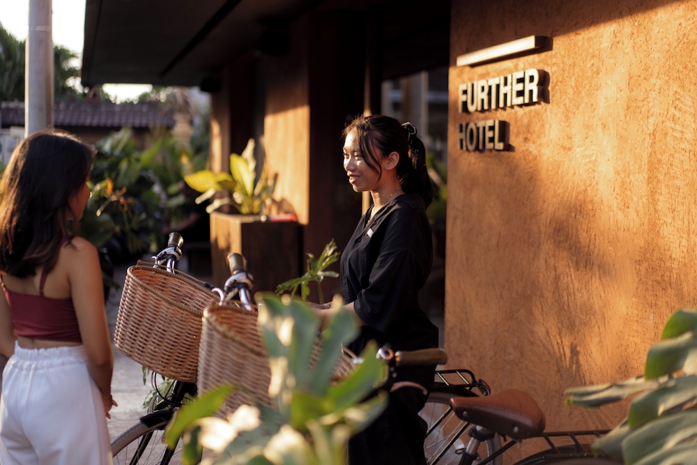 FURTHER HOTEL 8/59