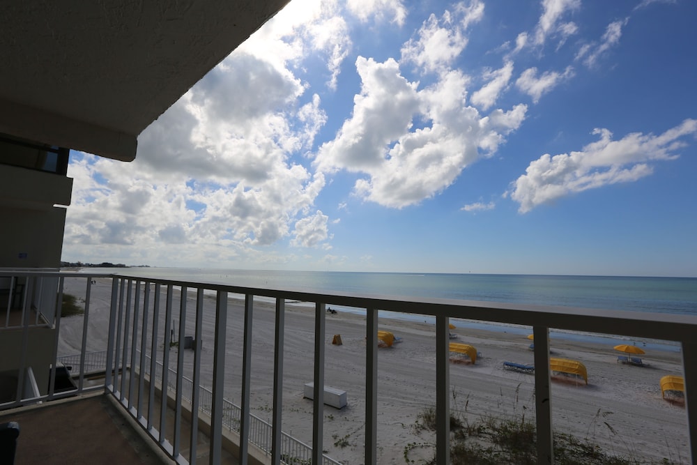 Shoreline Island Resort Exclusively Adult 3/50