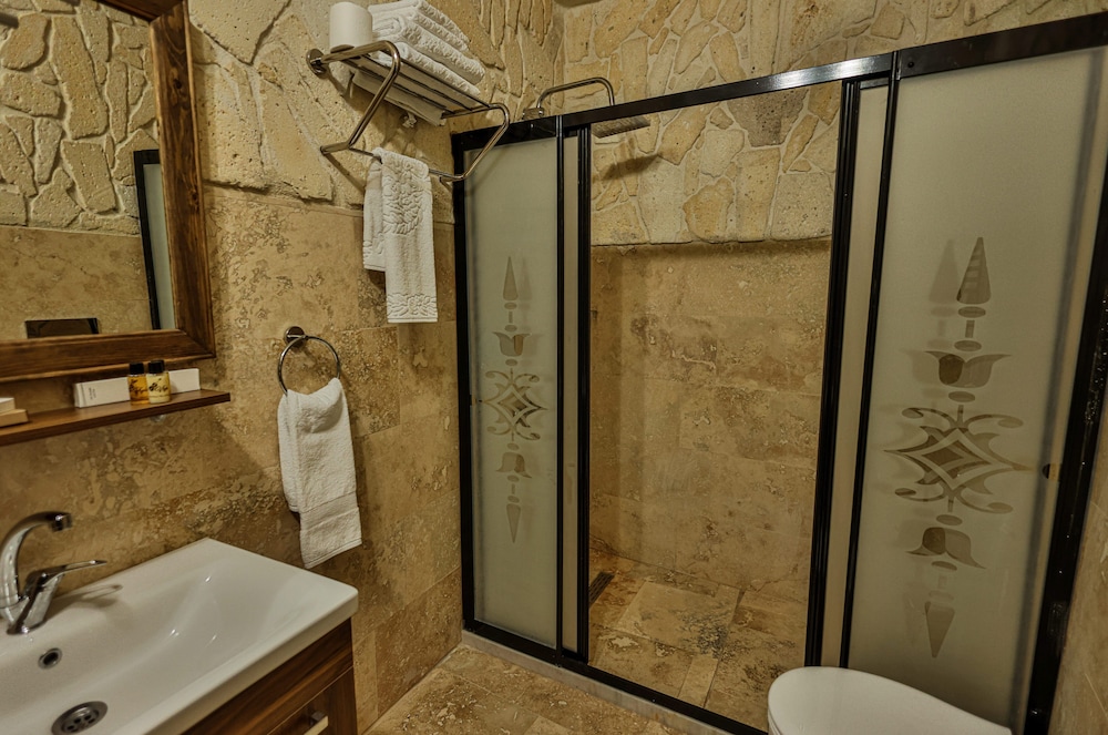 Caveadocia Stone Cave Hotel 28/36