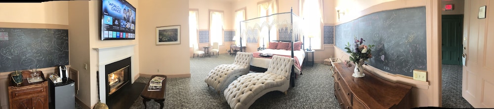 Chambery Inn 47/72