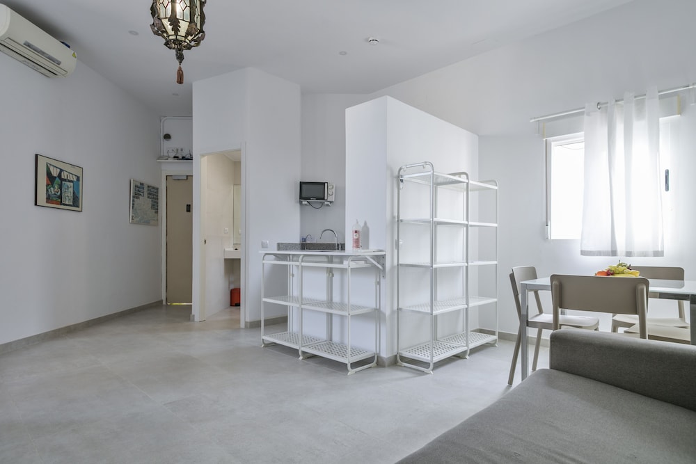 Stay Together Barcelona Apartments 20/50