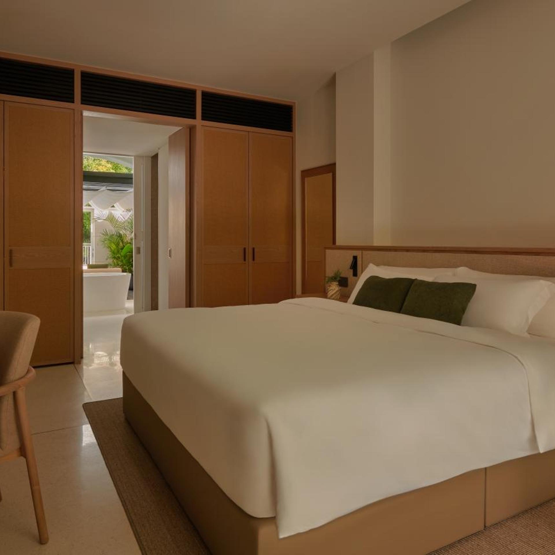 Renovated, Suite, Pool Access