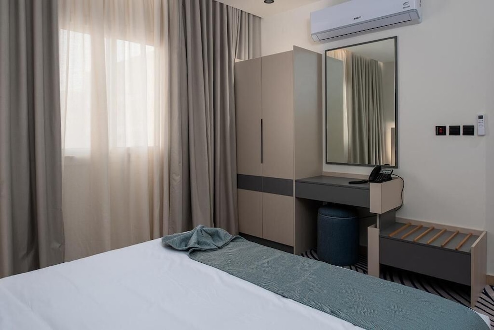 Lafif Hotel Al-Khaldia 9/27