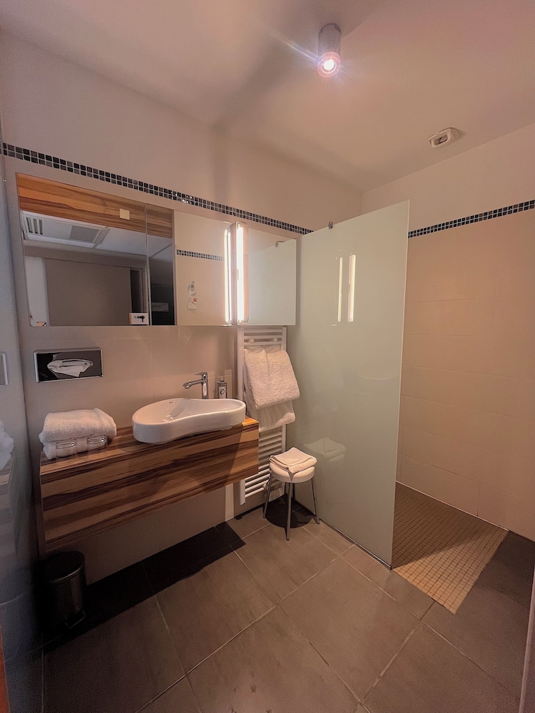 The Originals Aurillac Grand Hotel Saint Pierre 42/67