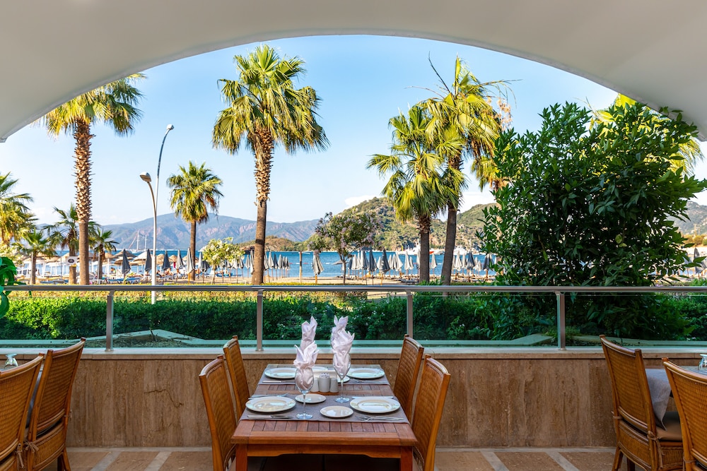 Faros Premium Beach - Adults Only (16+) 24/36