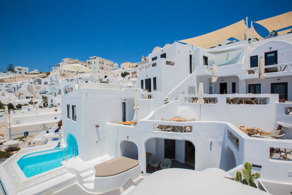 Chic Hotel Santorini 2/50