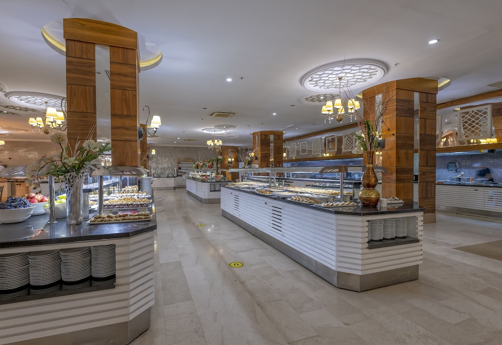 Lake & Riverside Hotel & Spa 8/41