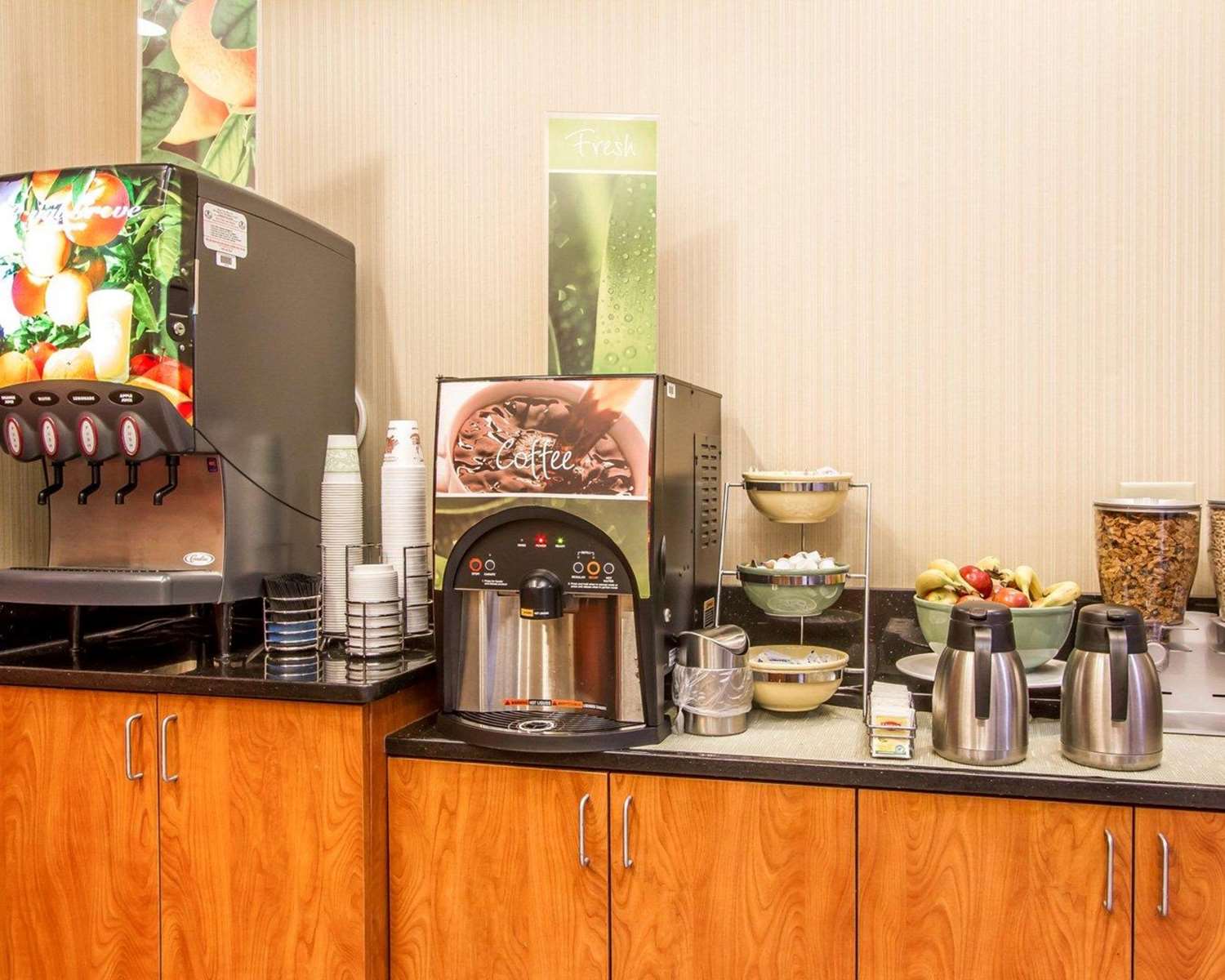Quality Inn & Suites Greenville I-65 16/34
