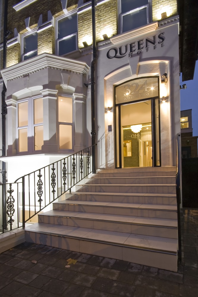 Queens Hotel 324 Seven Sisters Road 4/39