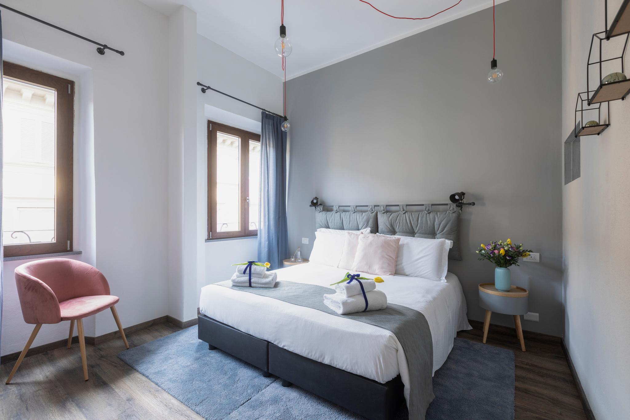 SUPERIOR, DOUBLE OR TWIN BED