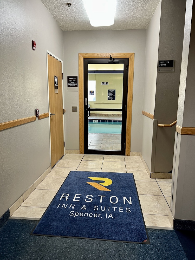 Reston Inn & Suites 6/50