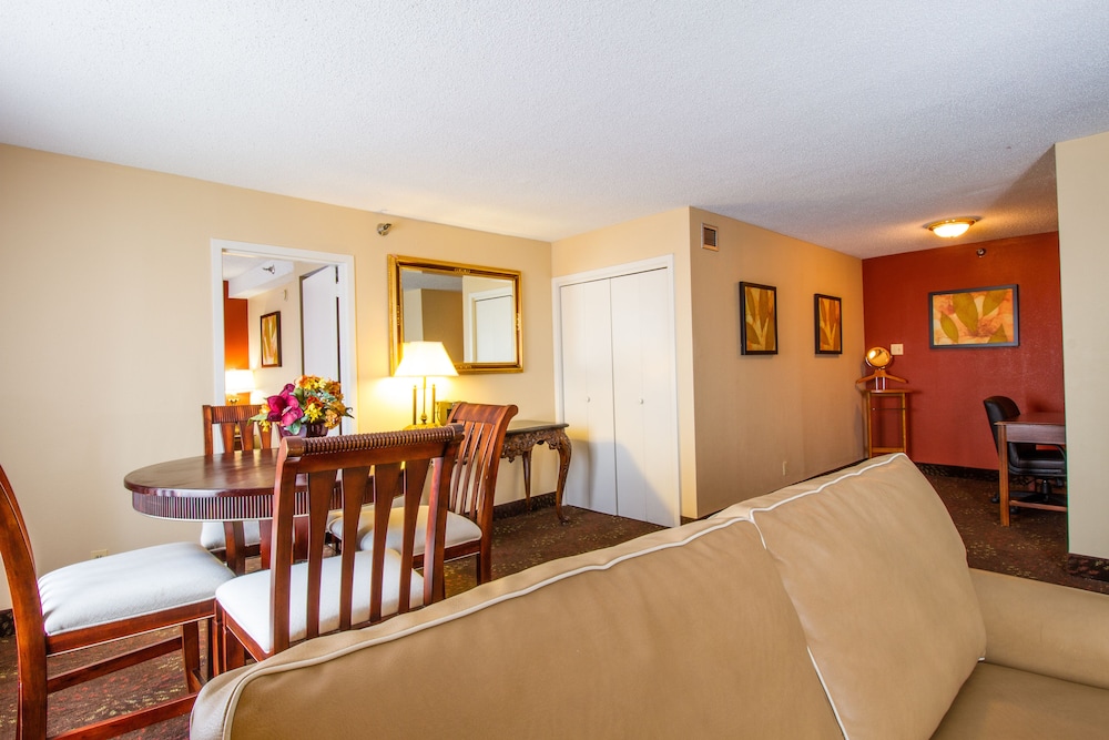 Holiday Inn Chicago O'Hare 52/71