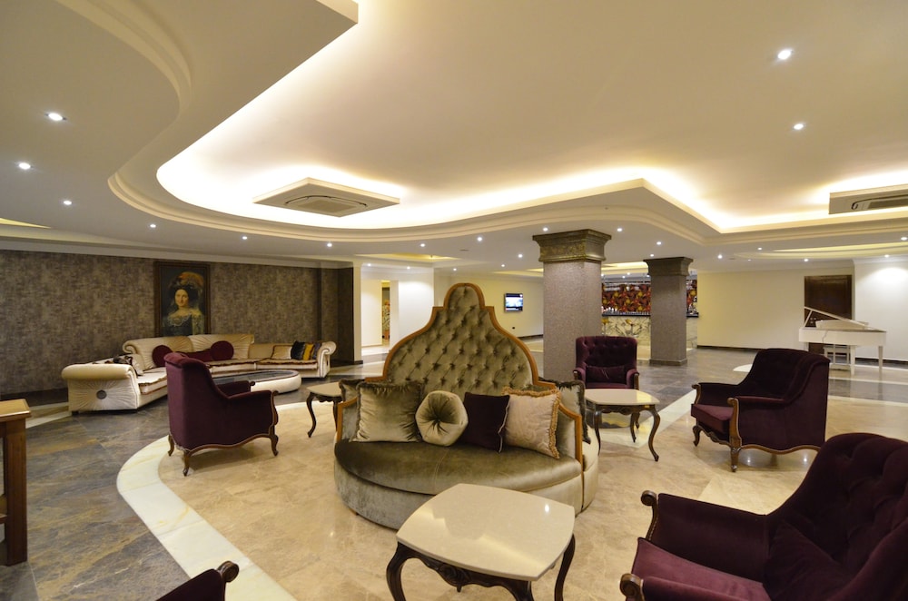 Azka Hotel 58/78