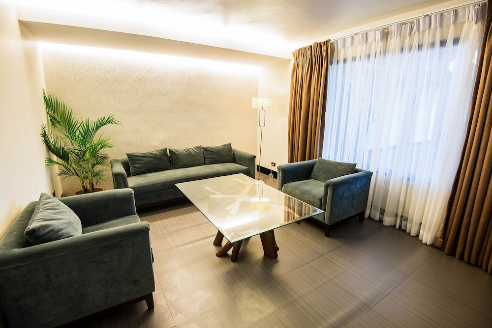 Ariana Hotel 37/61