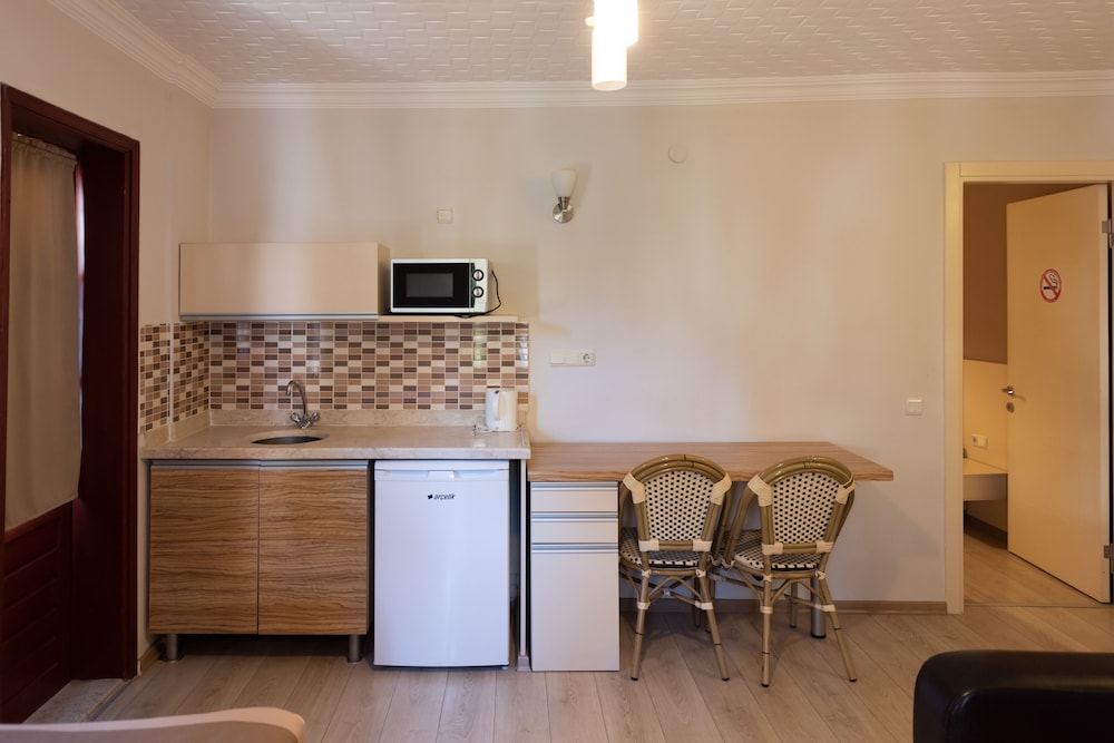 Vira Apart Hotel 38/50