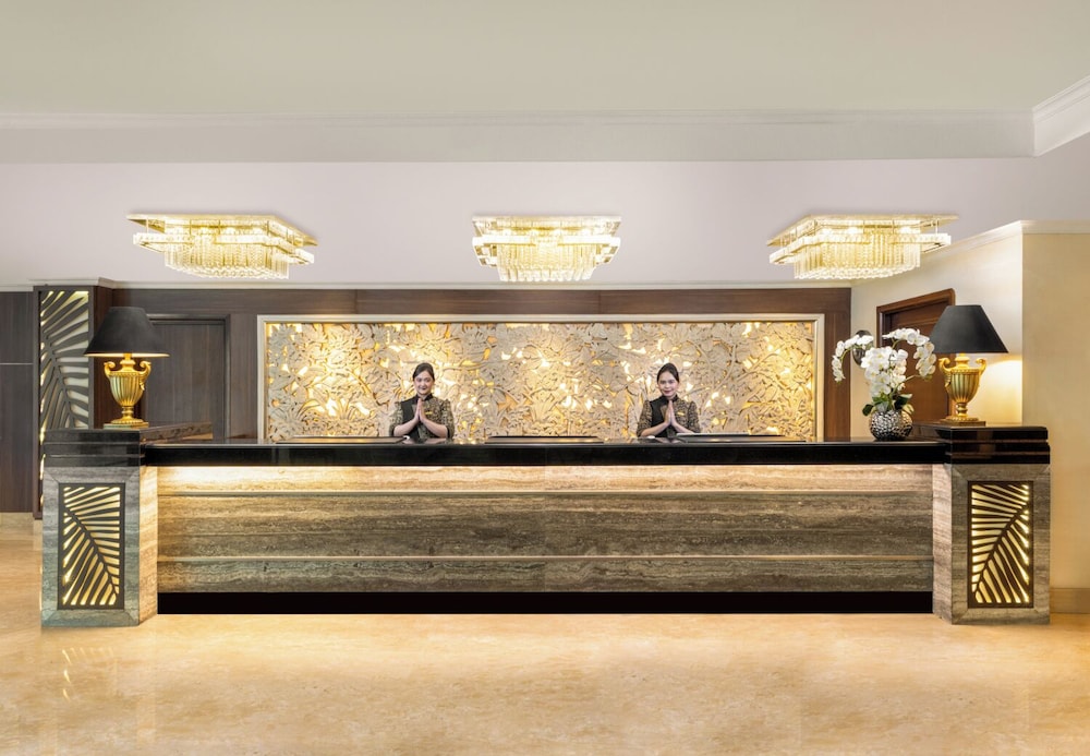 Aston Tropicana Hotel Bandung 7/69