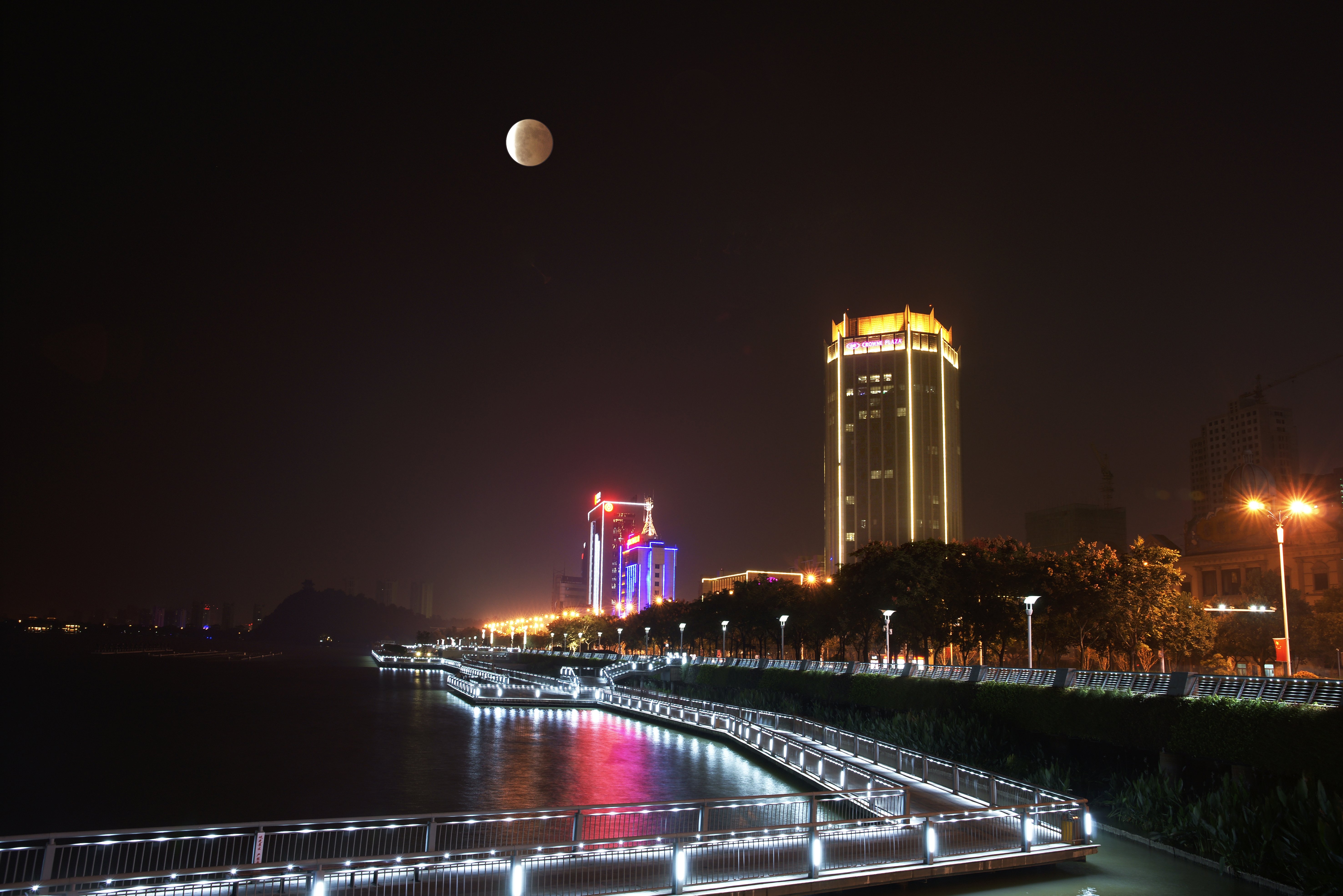 CROWNE PLAZA ZHENJIANG 5/76