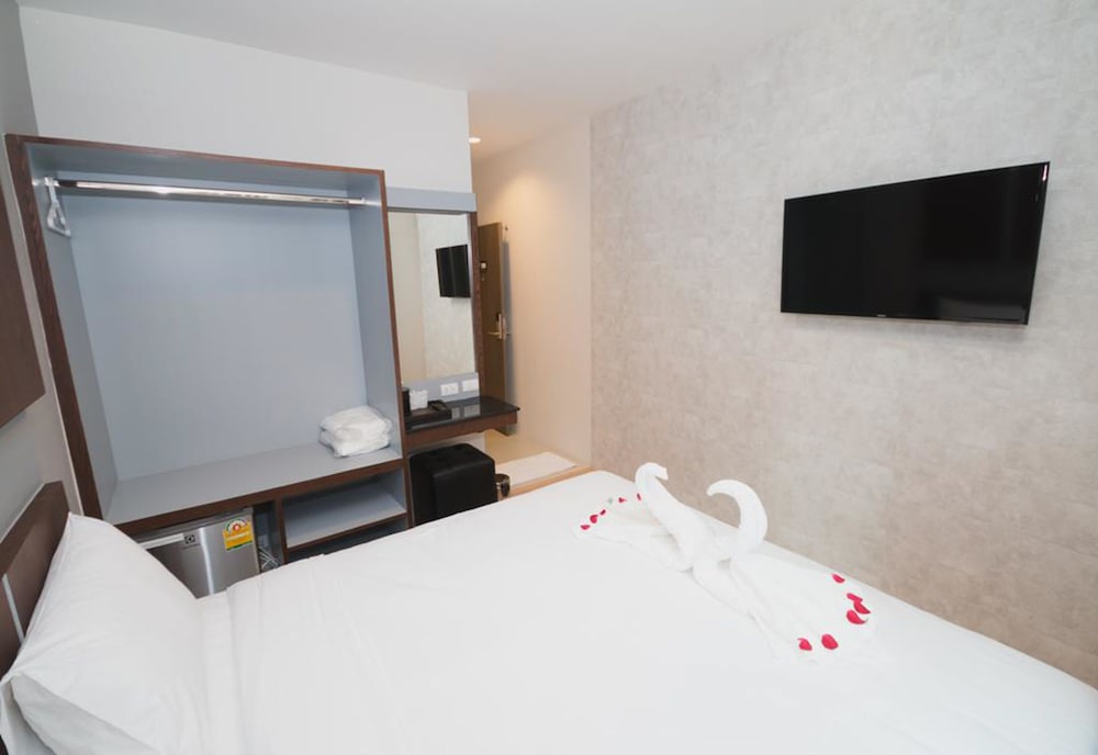 The Y Smart Hotel 24/28