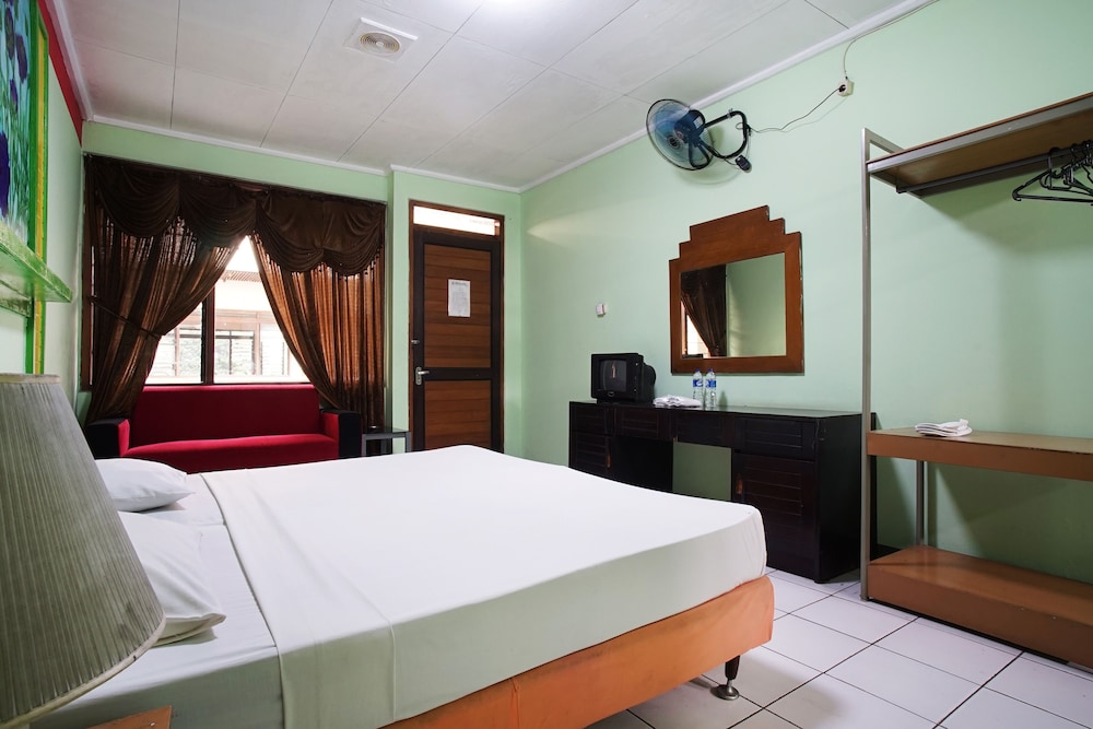Hotel Bandung Permai by ZUZU 29/34
