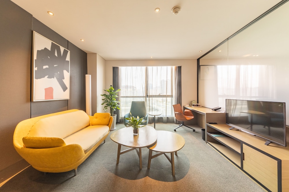 Innside Zhengzhou 33/55