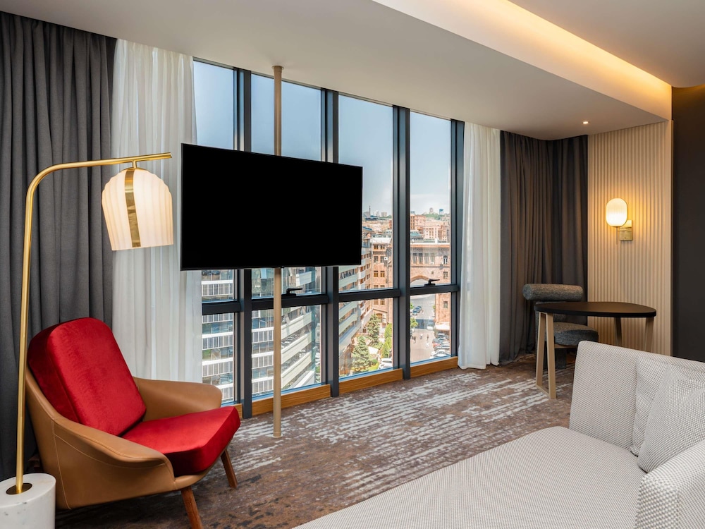 Movenpick Yerevan 43/63