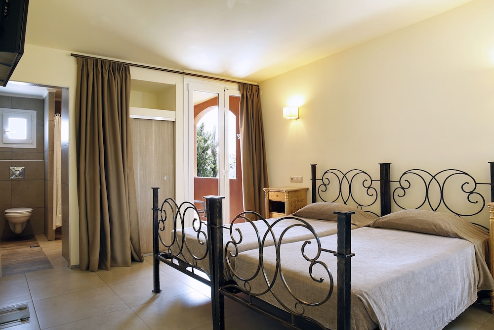 Room, Single Bed, Mountain Side, Mountain View