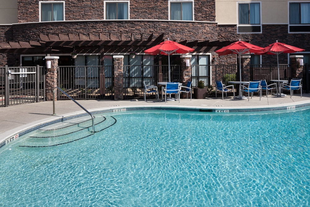 Towneplace Suites By Marriott Columbia Southeast Ft Jackson 6/47
