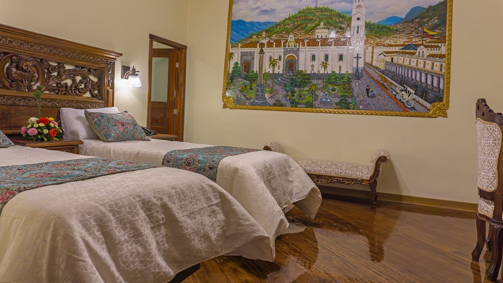 غرفة قياسية بسرير كوين، Hotel La Basilica Quito 3/9