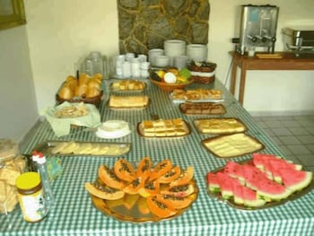 Costa Verde Hotel 34/40