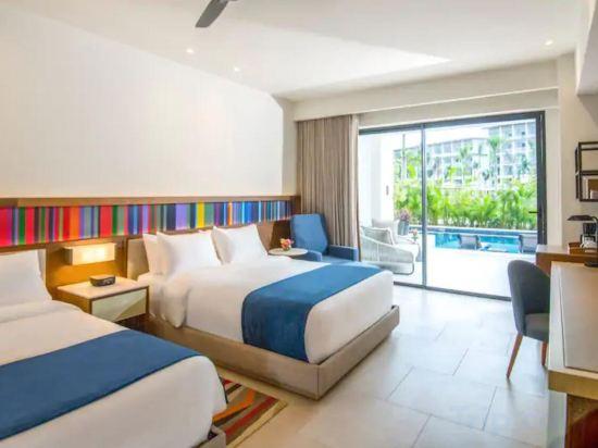 Swim Up, Club, Junior Suite, 2 Queen Beds, Adult Only
