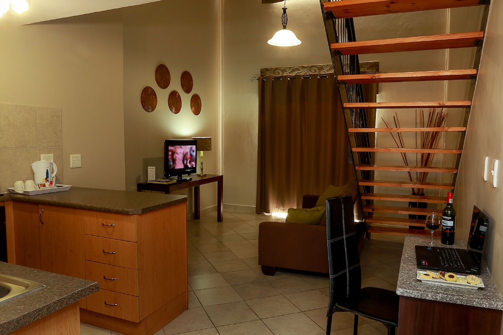 Hotel Tzaneen 6/70