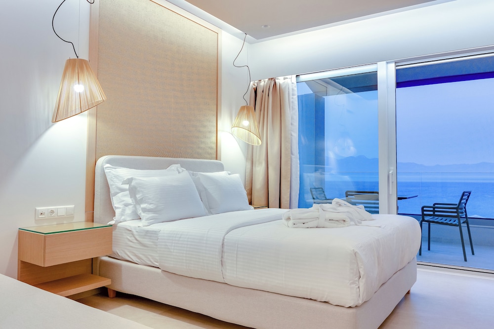 Colonides Beach Hotel 25/74
