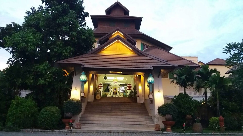 Mountain Creek Wellness Resort 5/51