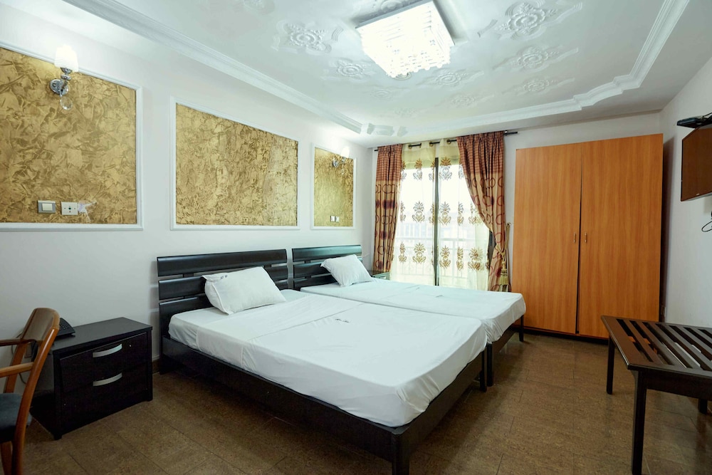 Felicia Hotel 14/72