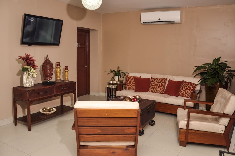 ALLAMANDA BED AND BREAKFAST 20/44