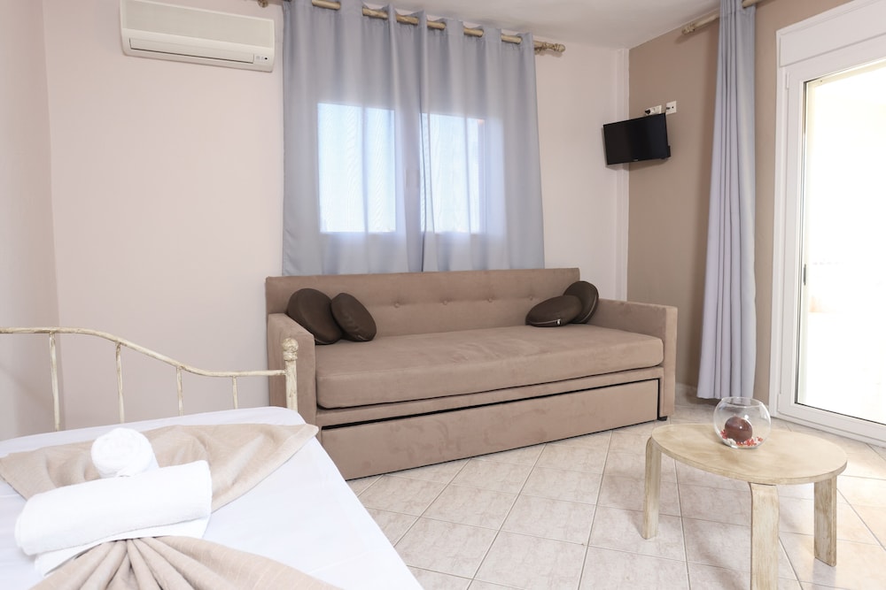 1 BEDROOM, APARTMENT