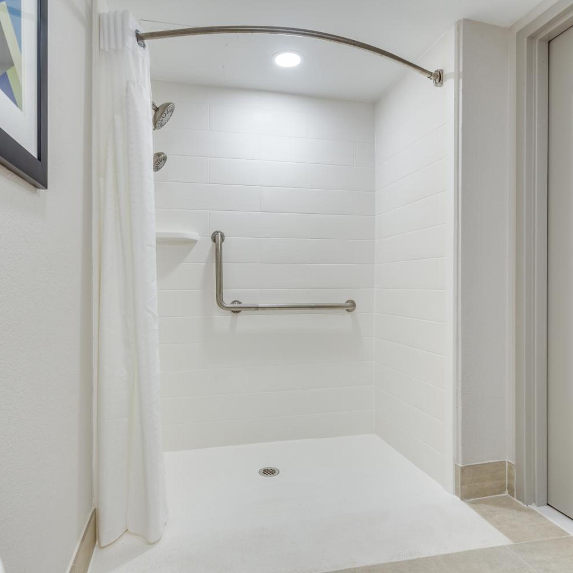 استوديو بسرير كوين لذوي الإعاقة، Holiday Inn Express Exton - Great Valley 8/8