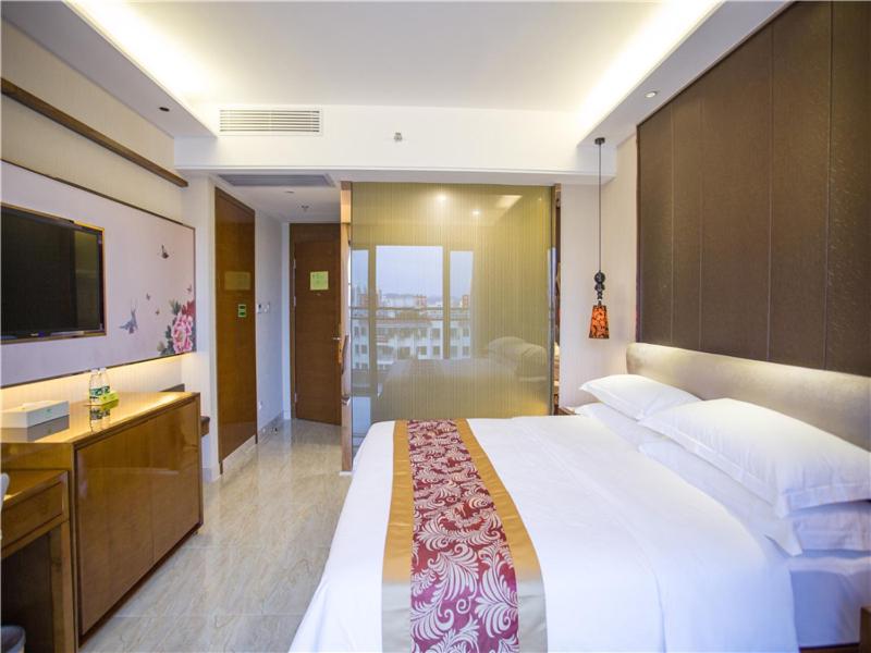 Vienna Hotel (Sanya Bay) 4/25
