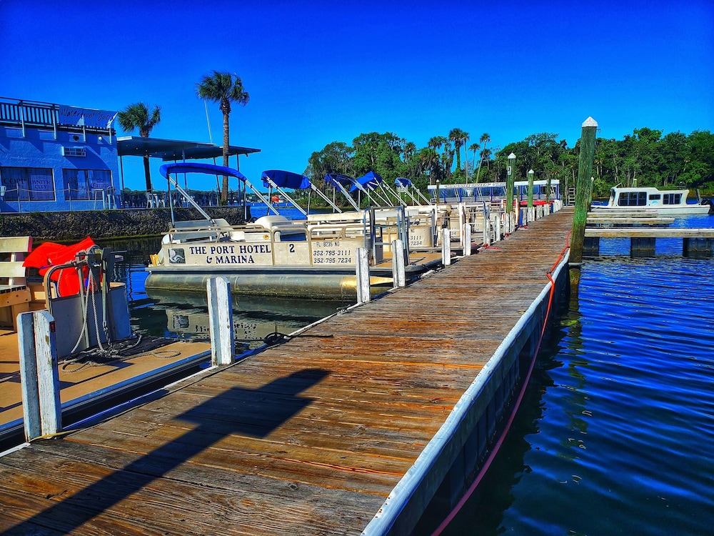 The Port Hotel and Marina 29/55