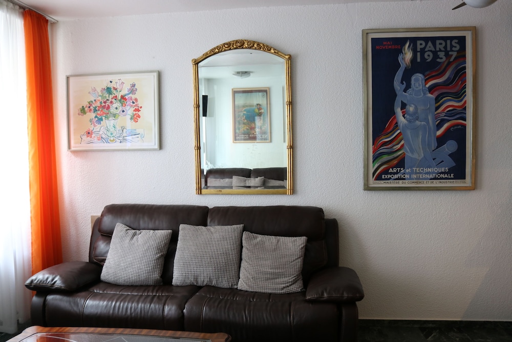 Hotel Paris 36/44