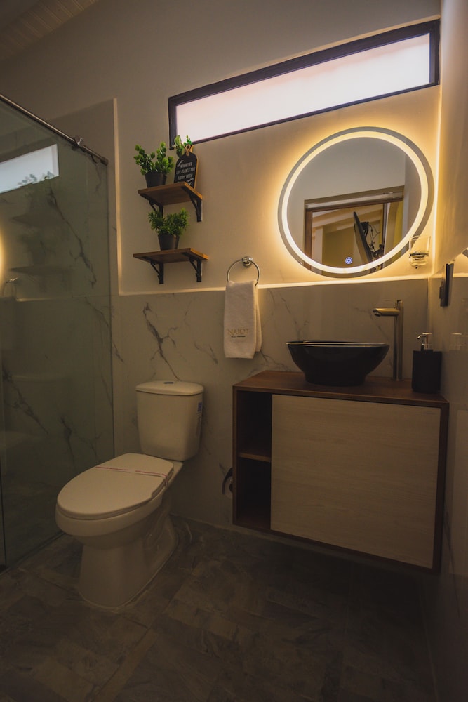 Naiot Hotel Boutique 38/38