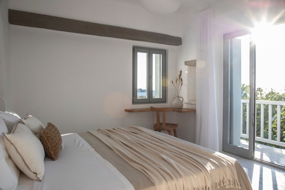 AQUA BREEZE VILLAS NAXOS 14/50