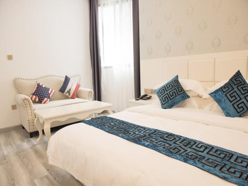 Room at Shell Wuxi Huishan District Wanda Plaza Yanqiao Subway Station Hotel, WUXI