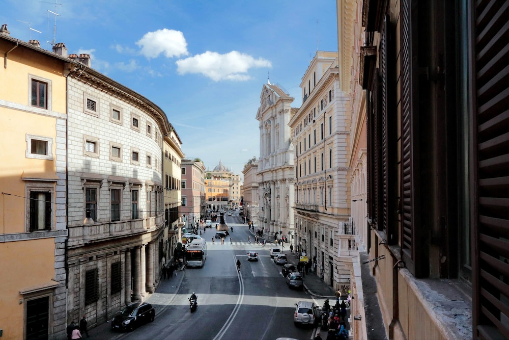 Rome Accommodation - Baullari 5/31
